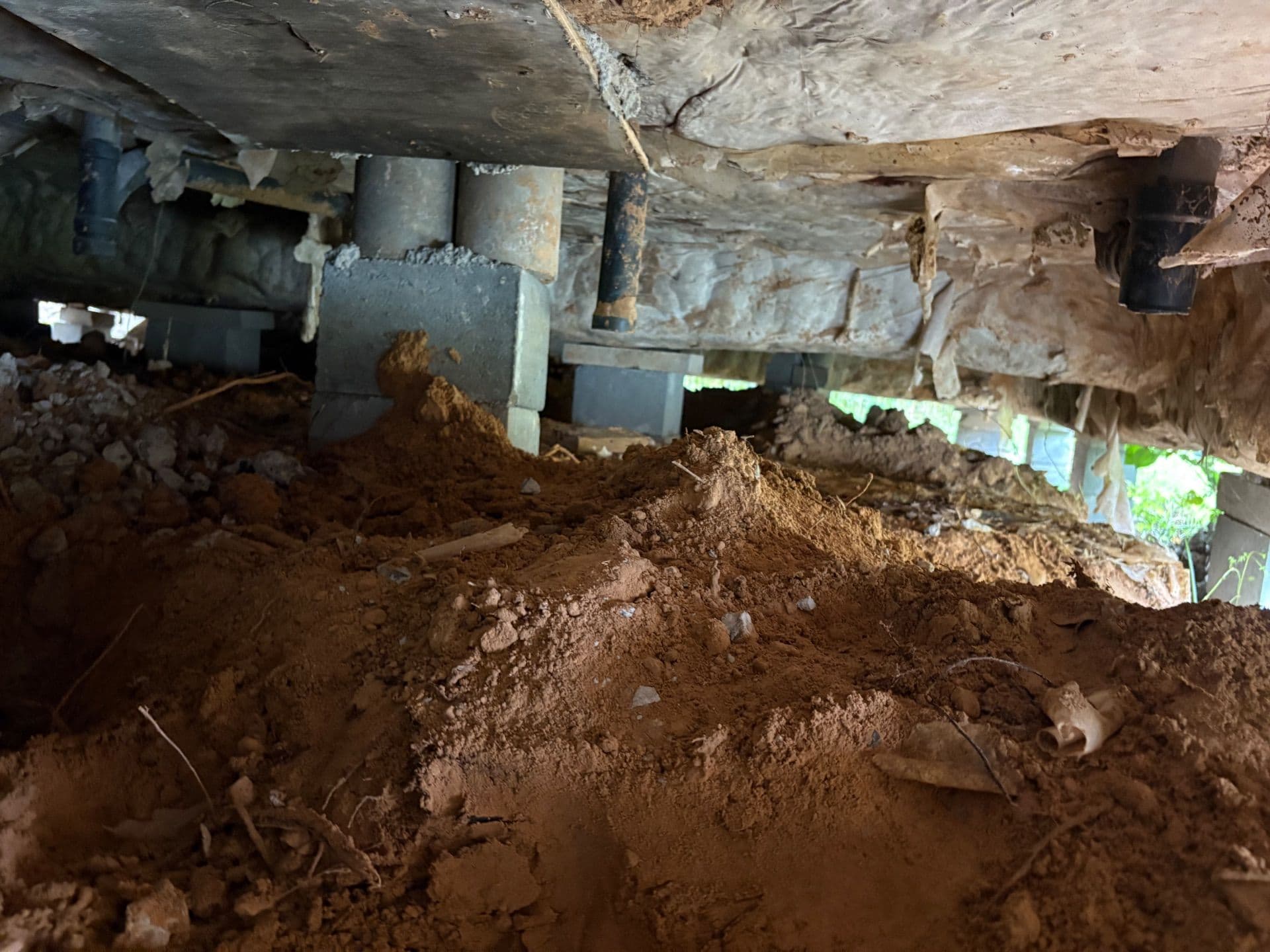 Crawl Space Discovery in Hitchcock TX