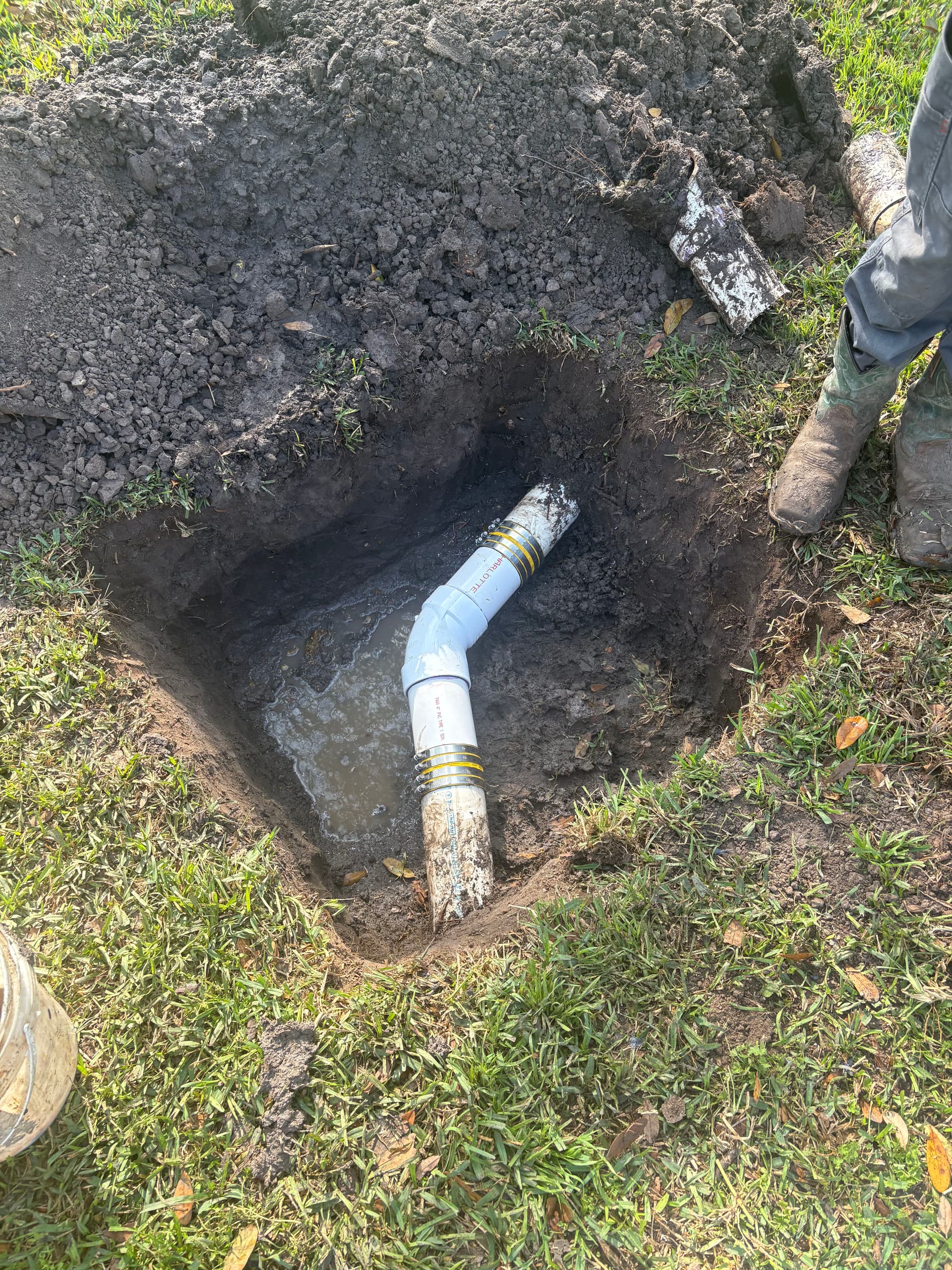 Gallery photos for Resolving a Root Blockage in Needville TX: Image #1